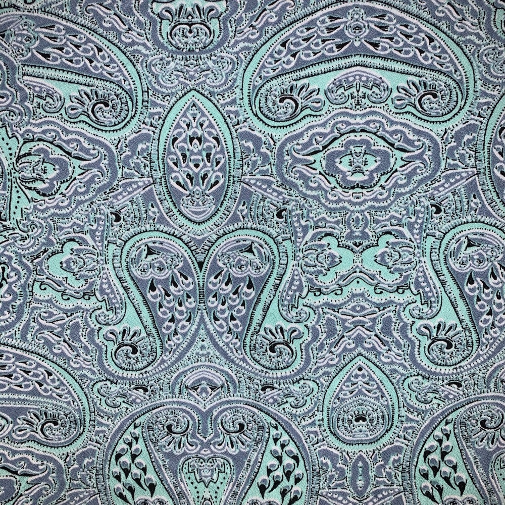 The Limited Pattern Top - Picture 3 of 4
